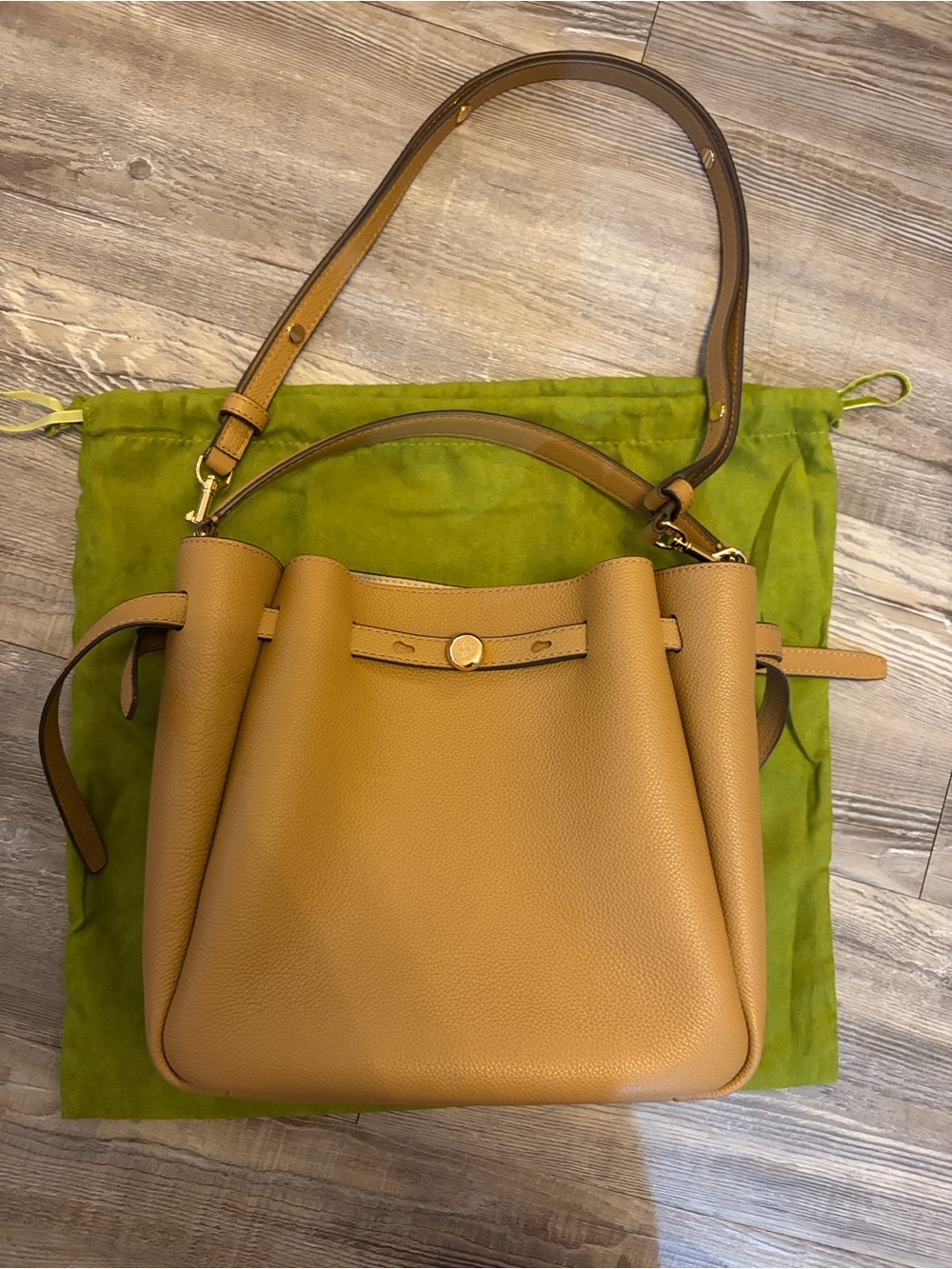 Tory Burch Romy Bucket Bag in Tiramisu